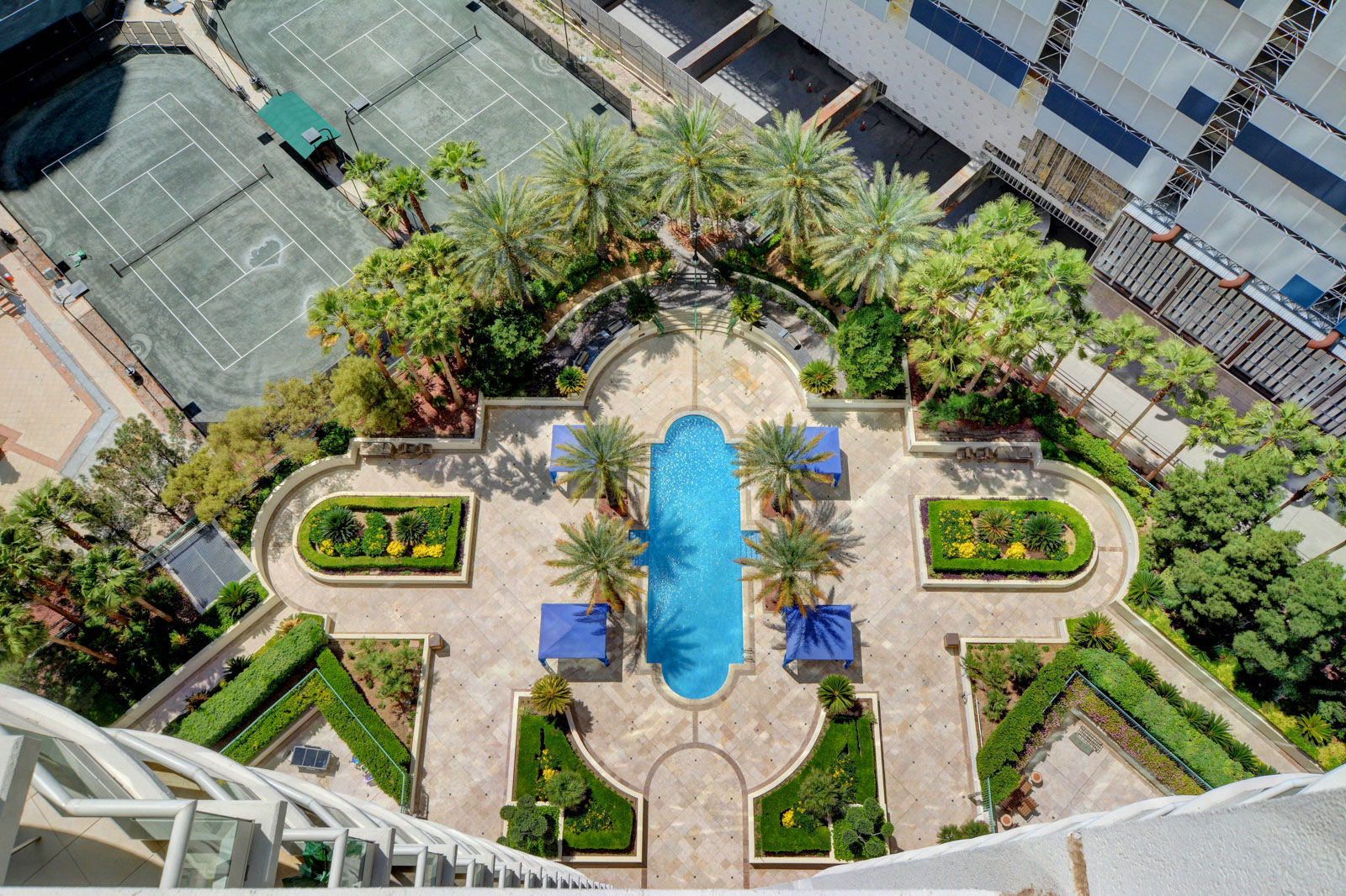 2857-Paradise_42